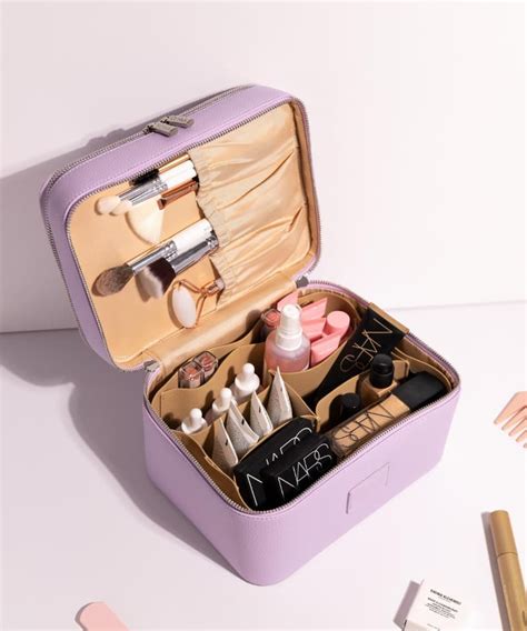 etoile vanity case.